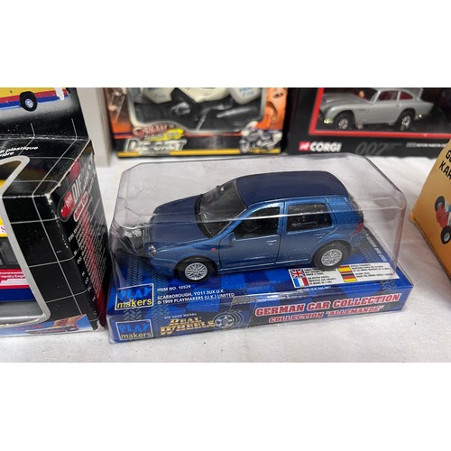 1147 - Boxed diecast toys to include Burago Mercedes Benz SSK 1928, Corgi 007 04303 Aston Martin DB5, Dicki... 