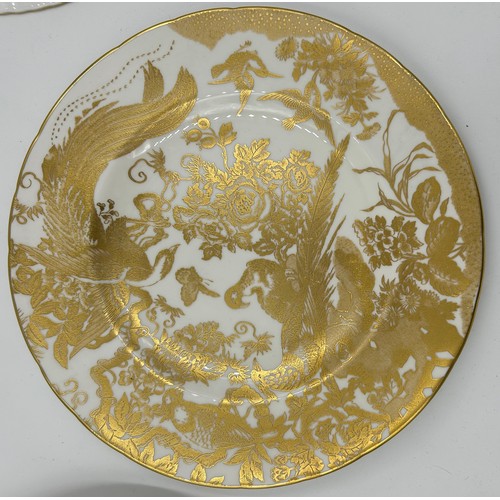 179 - A Royal Crown Derby Gold Aves pattern plate 26.5cm together with 4 other Royal Crown Derby red and g... 