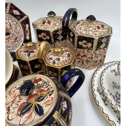 157 - Selection of Wade Heath/Arthur Wood Imari style cereamics consisting of twin style biscuit barrel; t... 