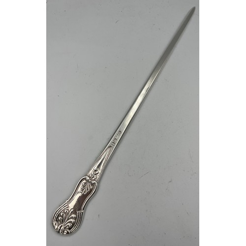 908 - Silver meat skewer, Glasgow 1820, maker Robert Gray & Son. 31cm l. Weight 106gm.