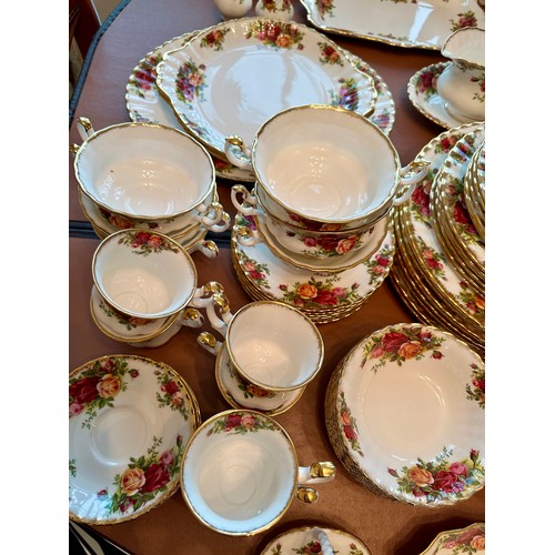 142 - A large quantity of Royal Albert Old Country Roses dinner, tea, coffee and other items to include 2 ... 