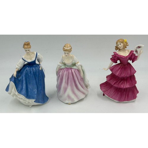 126 - A group of Royal Doulton figures comprising Tina HN 3494, Lucy HN 3653, Marilyn HN 3002, Country Ros... 