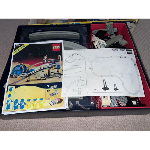 1195 - A boxed Lego 6990 Space Monorail and possible track extensions 6921.