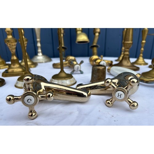 416 - A quantity of brass items to include T.A. Harris Ltd, London bath & shower tap, 2 sets of taps and v... 