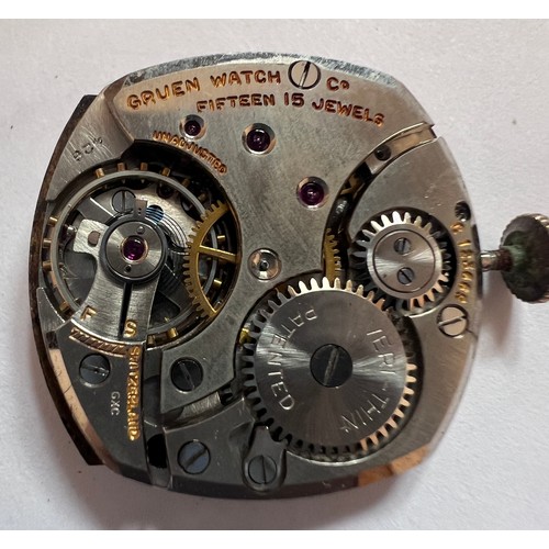 789 - A pre 1940's manual Gruen Veri-thin wristwatch with subsidiary seconds dial. 15 jewel, patent no. C1... 