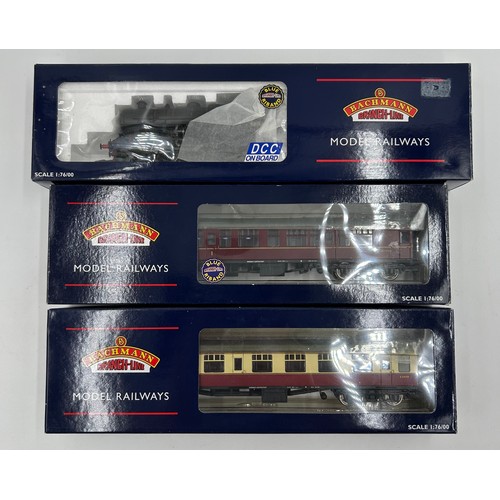 1209 - Six boxed Bachmann rolling stock carriages and a Locomotive OO gauge to include 39-077D BR mk1 bsk b... 