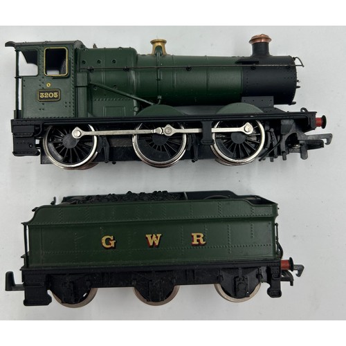 1226 - Various Mainline and Lima carriages to include Mainline locomotive 0-6-0 gwr tender green, Mainline ... 