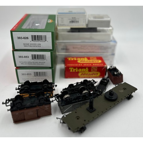 1233 - Three boxed Bachmann 393-026 Bogie Goods Van Nocton Estates, 2 x 393-053 De Class Open Bogie Wagon W... 