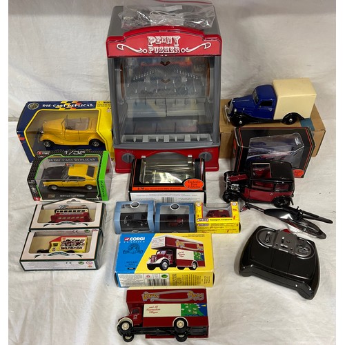 1206 - A collection of various die cast vehicles to include Corgi 18301 a Watts Bros of Beverley Bedford Pa... 