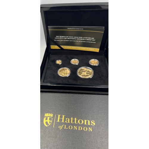 837 - A cased set of gold coins by Hatton’s of London, The 2019 Heroes of D-Day 75th Anniversary Gold Defi... 