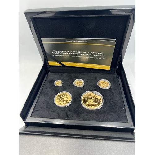 837 - A cased set of gold coins by Hatton’s of London, The 2019 Heroes of D-Day 75th Anniversary Gold Defi... 