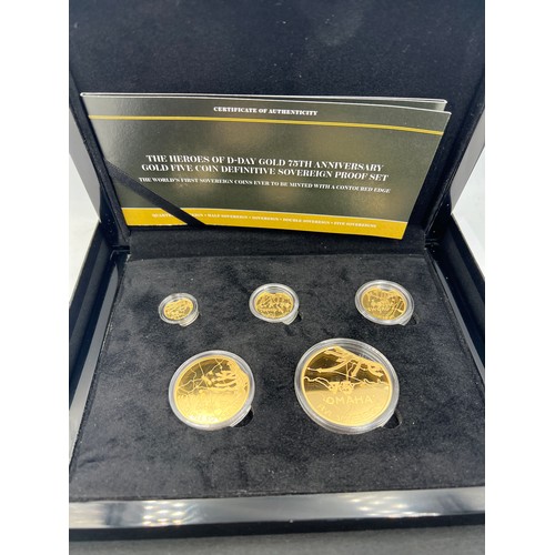 837 - A cased set of gold coins by Hatton’s of London, The 2019 Heroes of D-Day 75th Anniversary Gold Defi... 