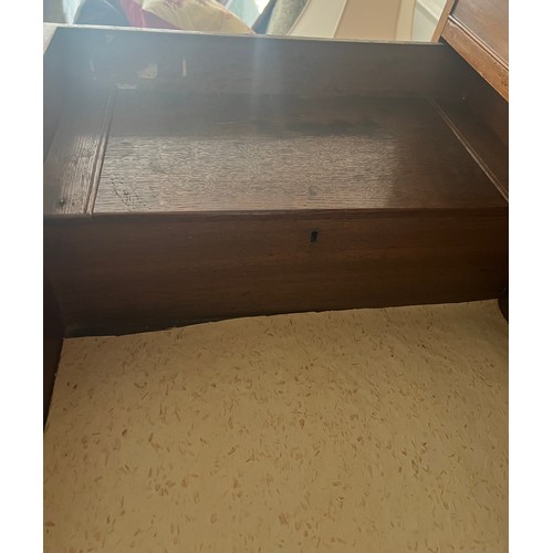 58 - A good quality 20thC oak dresser of small proportions. Plate rack to back and five drawers to base. ... 