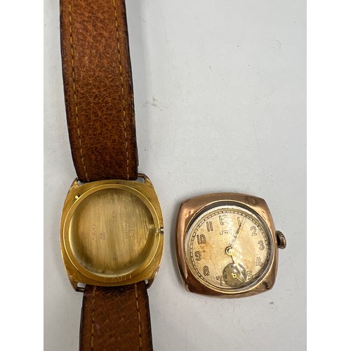 832 - A 9 carat gold cased UNO gentleman’s wristwatch with subsidiary seconds dial on leather strap. Total... 