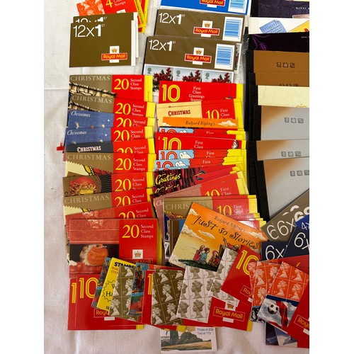 836 - An accumulation of GB booklets, presentation packs, mini-sheets and loose stamps. Duplication of mos... 