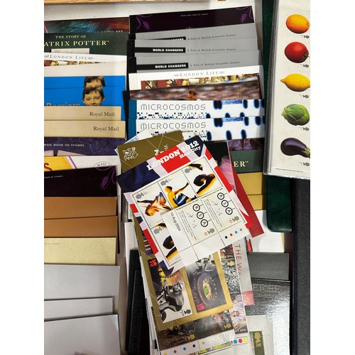 836 - An accumulation of GB booklets, presentation packs, mini-sheets and loose stamps. Duplication of mos... 