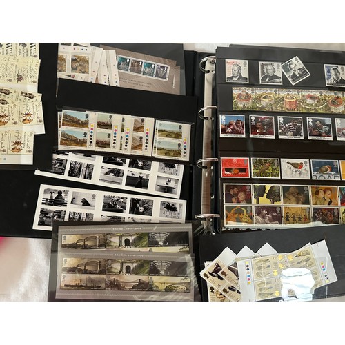 836 - An accumulation of GB booklets, presentation packs, mini-sheets and loose stamps. Duplication of mos... 