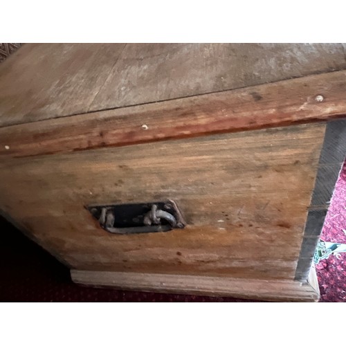 120 - Pine blanket box with metal carrying handles. 99cm x 50cm x 44cm h.