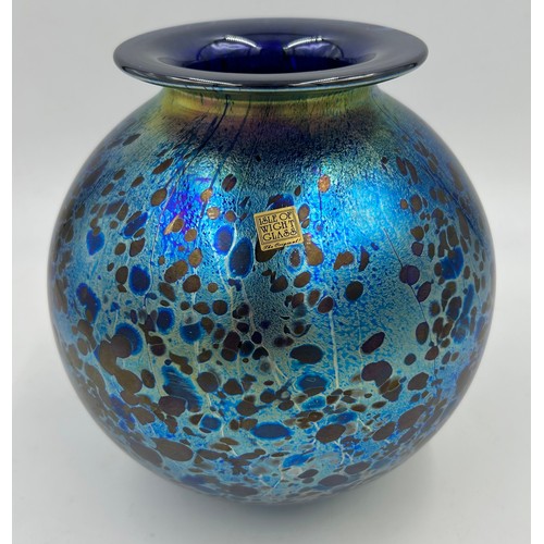 473 - Isle of Wight Studio Glass designed by Timothy and Jonathan Harris. A large globe vase from the Summ... 