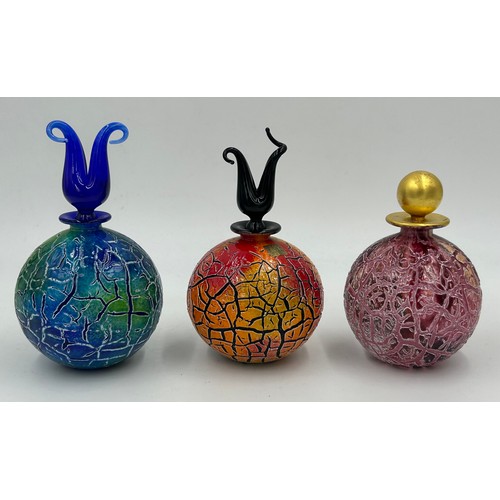 512 - Isle of Wight studio glass by Timothy Harris in the 'Crizzle' collection to include globe perfume bo... 