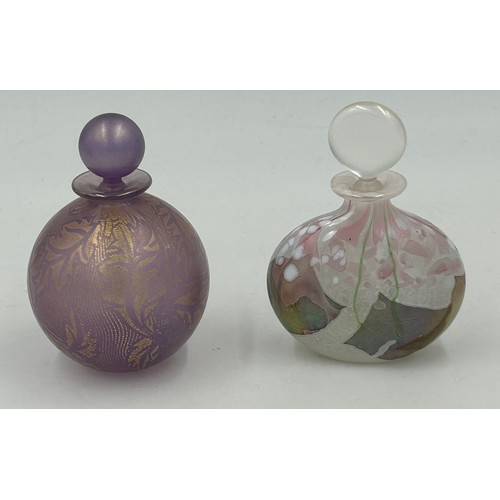 521 - Isle of Wight studio glass designed by Timothy & Jonathan Harris 'Elizabethan Tapestry' globe perfum... 