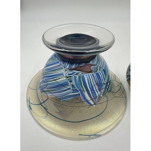 554 - Timothy Harris- Isle of Wight - Seascape Collection. An open bowl with stemmed base 11cm h x 19cm di... 