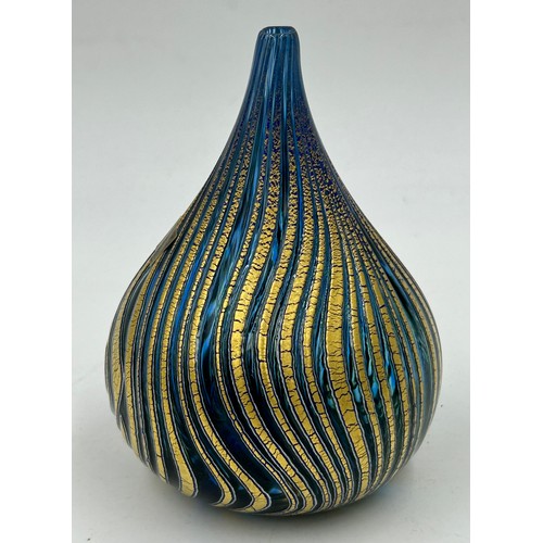 558 - Isle of Wight studio glass by Timothy Harris to include an bowl 9cm h white/gold with gold label to ... 