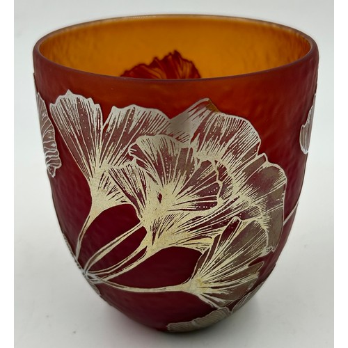 564 - Isle of Wight studio glass by Jonathan Harris to include a Yellow floral/butterfly design bowl 11cm ... 