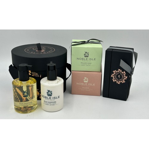 899 - A large quantity of Designer fragrances and lotions to include an Acqua Di Parma Black Cube scented ... 