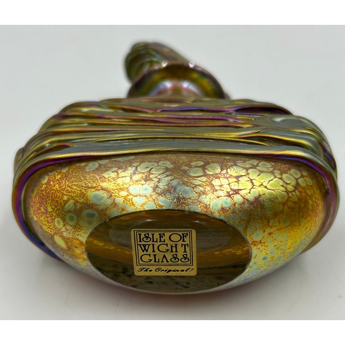 449 - Timothy Harris for Isle of Wight Glass, a collection of glass consisting of: a Night Sea Gold flask ... 