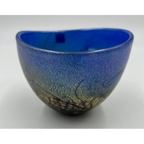 432 - Isle of Wight glass designed by Timothy Harris. Three 'Blue Seagrass' open bowls. Large 14cm h, Medi... 