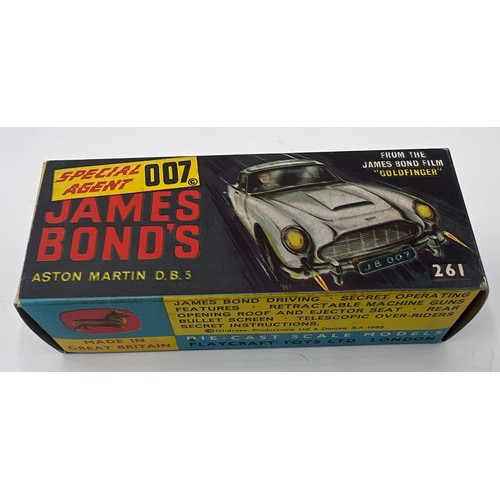 1066 - Corgi 261 James Bond Aston Martin D.B.5 from the film 