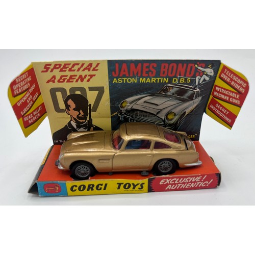 1066 - Corgi 261 James Bond Aston Martin D.B.5 from the film 