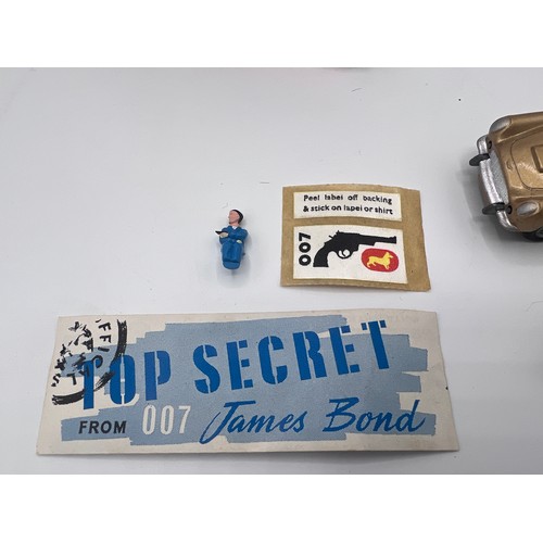 1066 - Corgi 261 James Bond Aston Martin D.B.5 from the film 