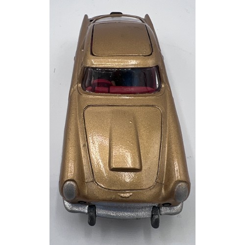 1066 - Corgi 261 James Bond Aston Martin D.B.5 from the film 