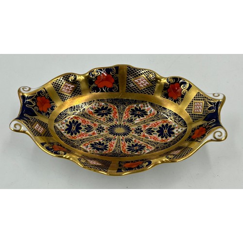 347 - A collection of Royal Crown Derby 1128 Old Imari pattern with solid gold bands to include a vase 18c... 