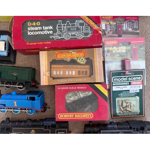 1093 - Hornby Locomotives, coaches etc to also include Wrenn 80033, Hornby 80054, Exclusive First Edition A... 