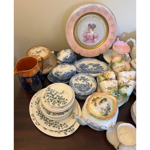 269 - A large quantity of 19th and early 20thC ceramics to include children’s tea and dinner services, jug... 