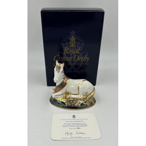 359 - A boxed Royal Crown Derby limited edition Unicorn paperweight, 364/2000 14cm h. Multiple signatures ... 