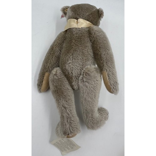 1082 - Richard Steiff Teddy Bear Club Edition 2005 in grey 30cm No. 136 with certificate, Steiff Club Event... 