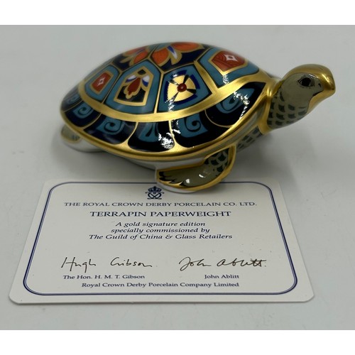 373 - Five Royal Crown Derby Paperweights to include Duckling in a Members Guild box, Rock hopper Penguin ... 