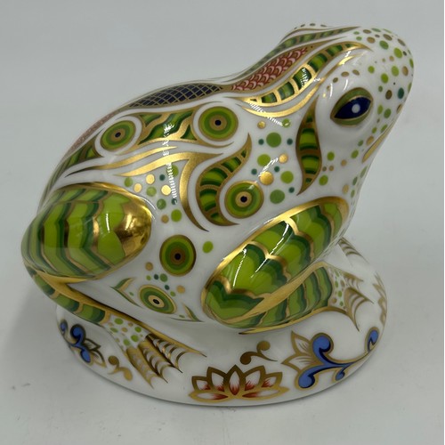 374 - Four Royal Crown Derby Paperweights to include Toad Exclusive edition 2517/3500, Platinum Black Swan... 