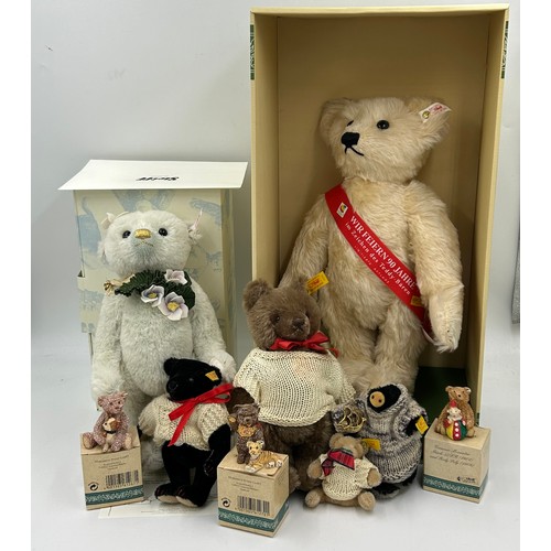 1069 - A collection of Steiff Bears to include Teddy Blond 42 (Growler) boxed 40cm h, Teddy Bear Christmas ... 