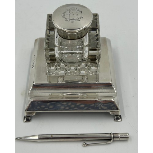 811 - Various hallmarked silver to include : cruet set  (mustard, salt and pepperette with blue liners), B... 