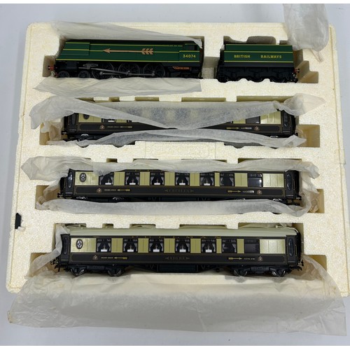 1122 - A boxed Hornby Railways 00 gauge 'The Golden Arrow' R2369 Train Pack, BR 4-6-2 Battle of Britain Cla... 