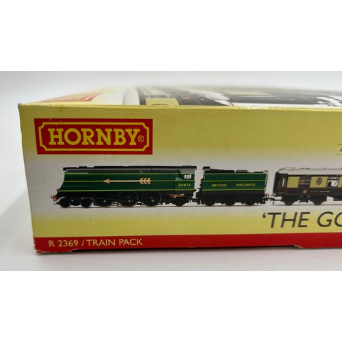 1122 - A boxed Hornby Railways 00 gauge 'The Golden Arrow' R2369 Train Pack, BR 4-6-2 Battle of Britain Cla... 