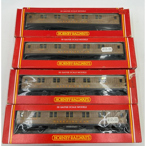 1125 - Hornby 00 gauge Pullman Coaches to include 4 x R413 LNER 1st Class Sleeping Car along with 13 x S992... 