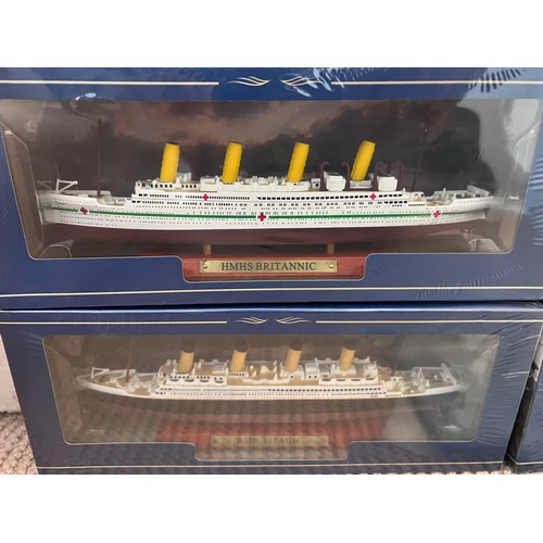 1132 - Boxed Atlas Editions ship models to include France, SS United States, Normandie, RMS Queen Mary, HMH... 