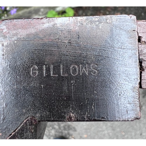 70 - A Gillows mahogany fold over tea table on reeded legs with brass castors. 91cm w x 45cm d x 75cm h. ... 