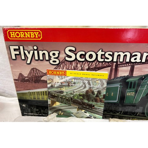 1135 - A boxed Hornby R.1039 Flying Scotsman OO gauge train set.